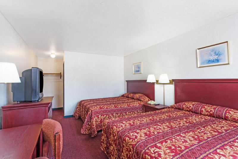 Super 8 Morristown East Downtown Hotel ภายนอก รูปภาพ