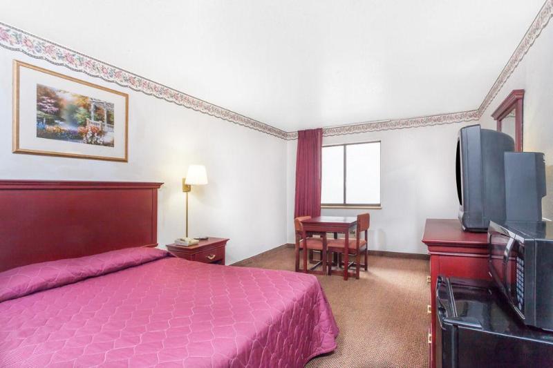 Super 8 Morristown East Downtown Hotel ภายนอก รูปภาพ