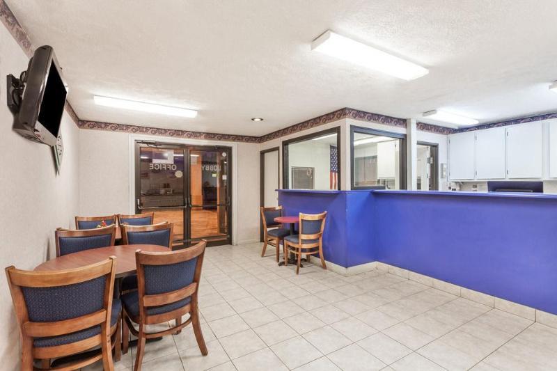 Super 8 Morristown East Downtown Hotel ภายนอก รูปภาพ