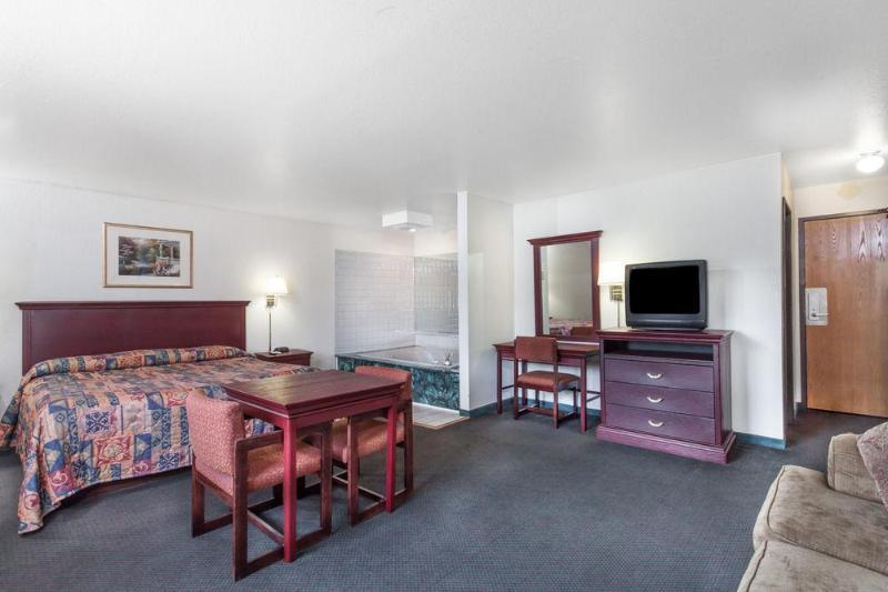 Super 8 Morristown East Downtown Hotel ภายนอก รูปภาพ